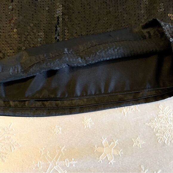 Ann Taylor Shimmering Black Sequin Skirt Lined Side Zip Sz 2 NWOT Gorgeous - Picture 3 of 5